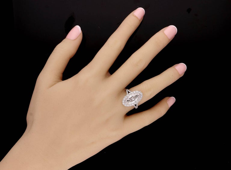 Moval Diamond Ring Moval Diamond Ring