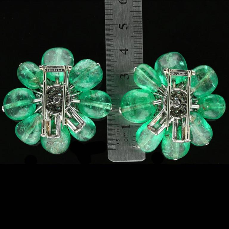 'Les Ferrets De La Reine' An Exceptional Emerald And Damond Devant De