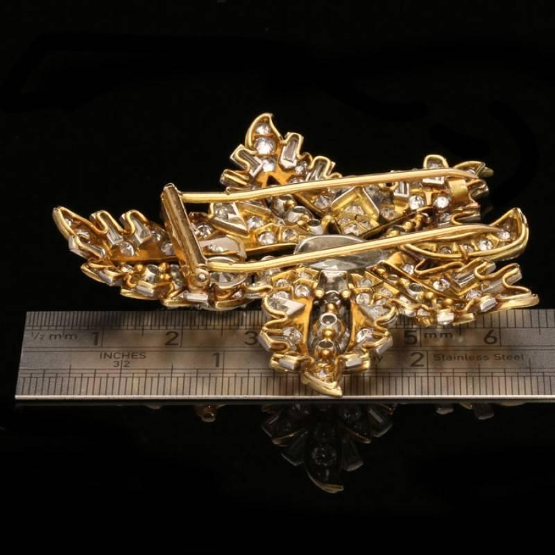 Magnificent Certified Rene Boivin Feuille de Platane Diamond Brooch In Good Condition In London, GB