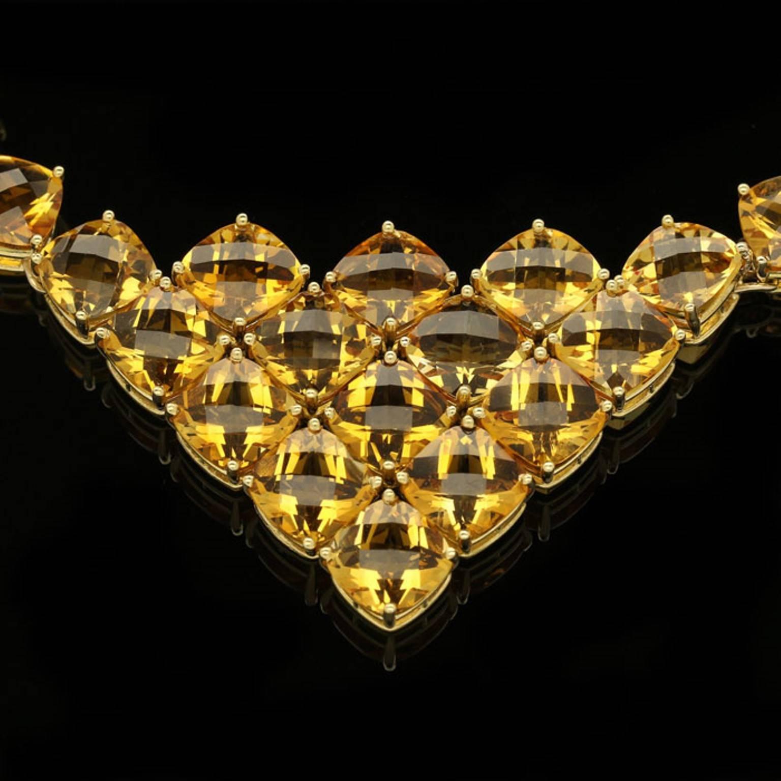 Paolo Costagli 18 Carat Gold, Cushion-Shaped Chequerboard Cut Citrine Necklace In Good Condition In London, GB