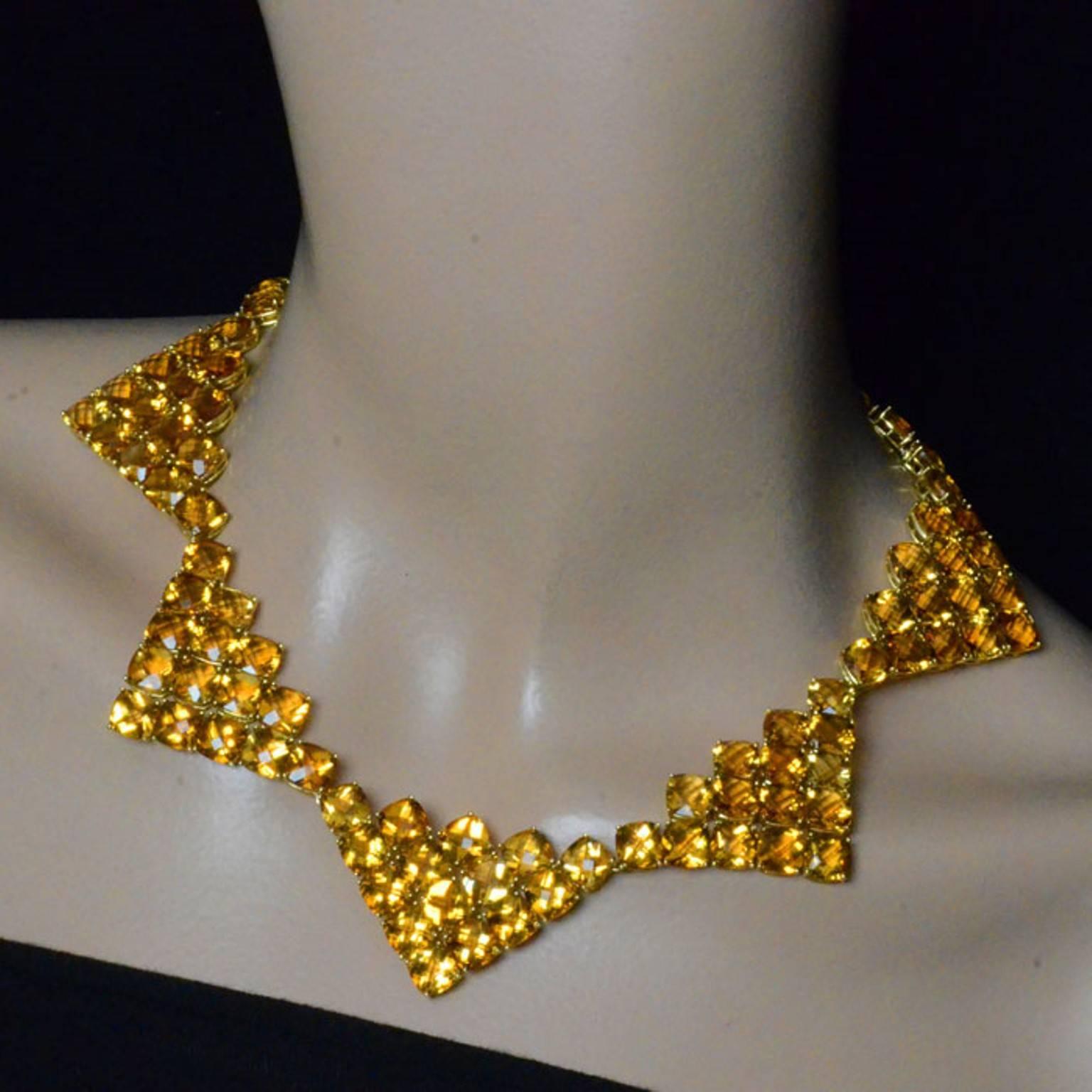 Women's or Men's Paolo Costagli 18 Carat Gold, Cushion-Shaped Chequerboard Cut Citrine Necklace