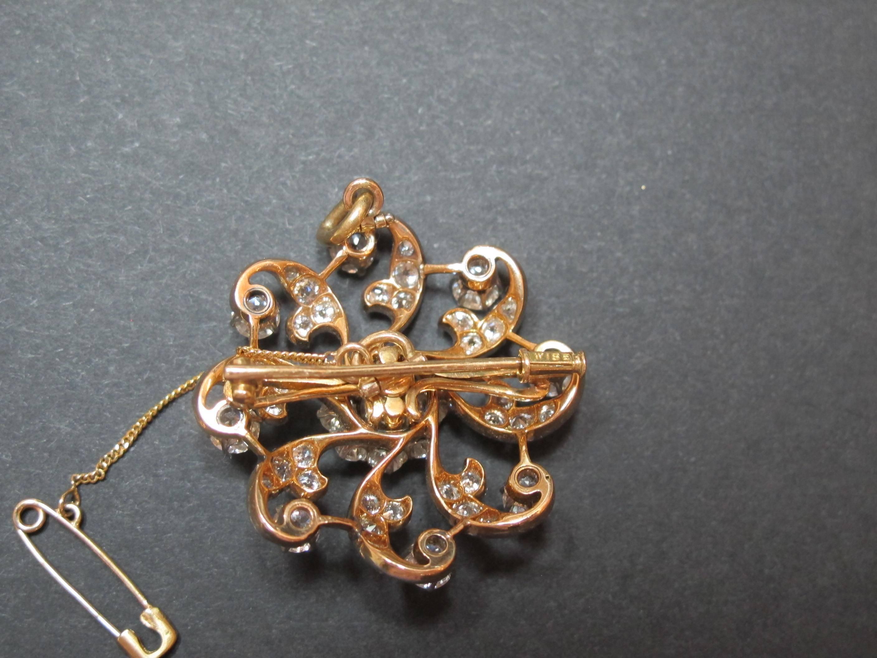 Diamond, Gold and Platinum Flower Pin For Sale 3