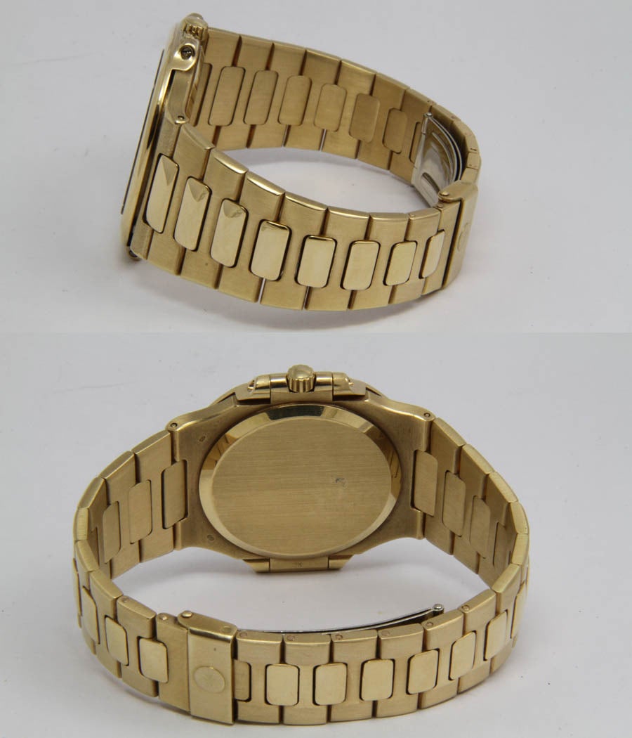 Patek Philippe Yellow Gold Nautilus Large Chronometer Wristwatch Ref. 3700 In Excellent Condition In Munich, Bavaria