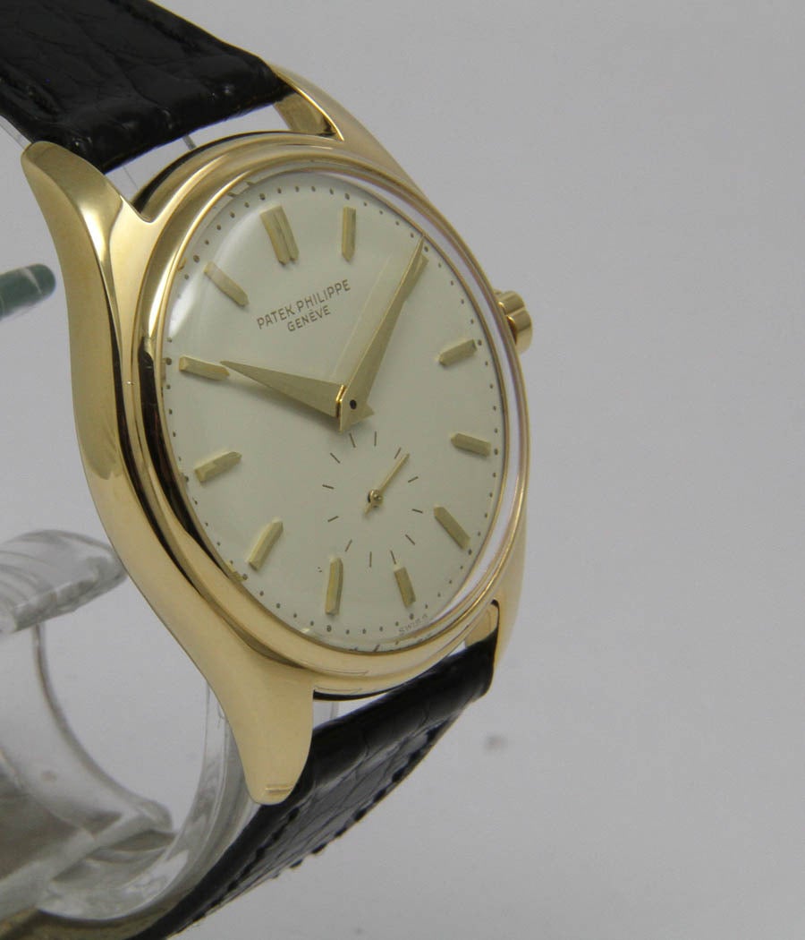 Calatrava
Ref. 2526
Very nice and rare watch

Case-Screwed case, yellow-gold, acrylic glass, original PP crown, 36mm

Movement-Caliber PP 12-600AT, engine-turned gold rotor, automatic, chronometer, seal of Geneva

Dial-Original dial and