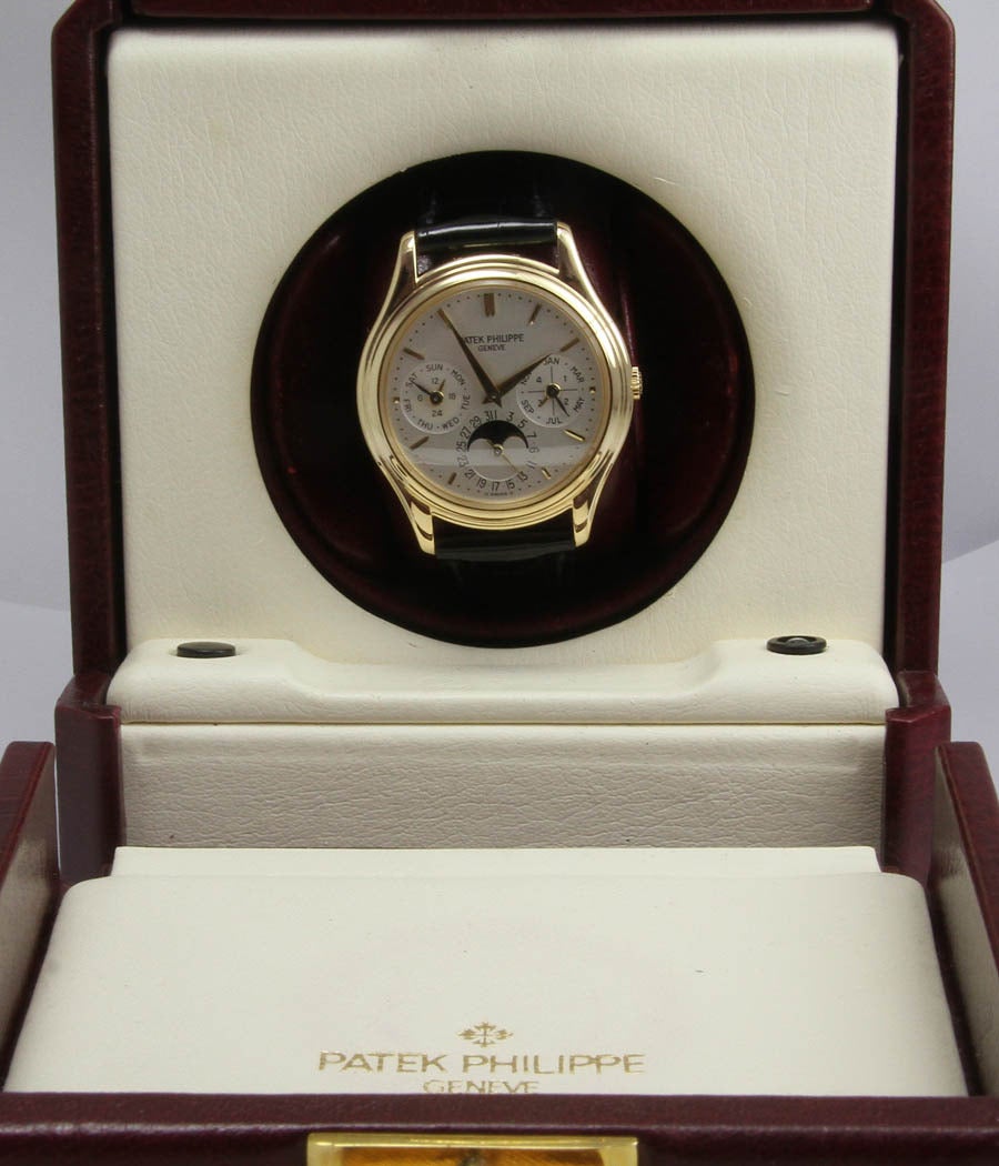Women's or Men's Patek Philippe Yellow Gold Chronometer Automatic Wristwatch Ref  3940 J