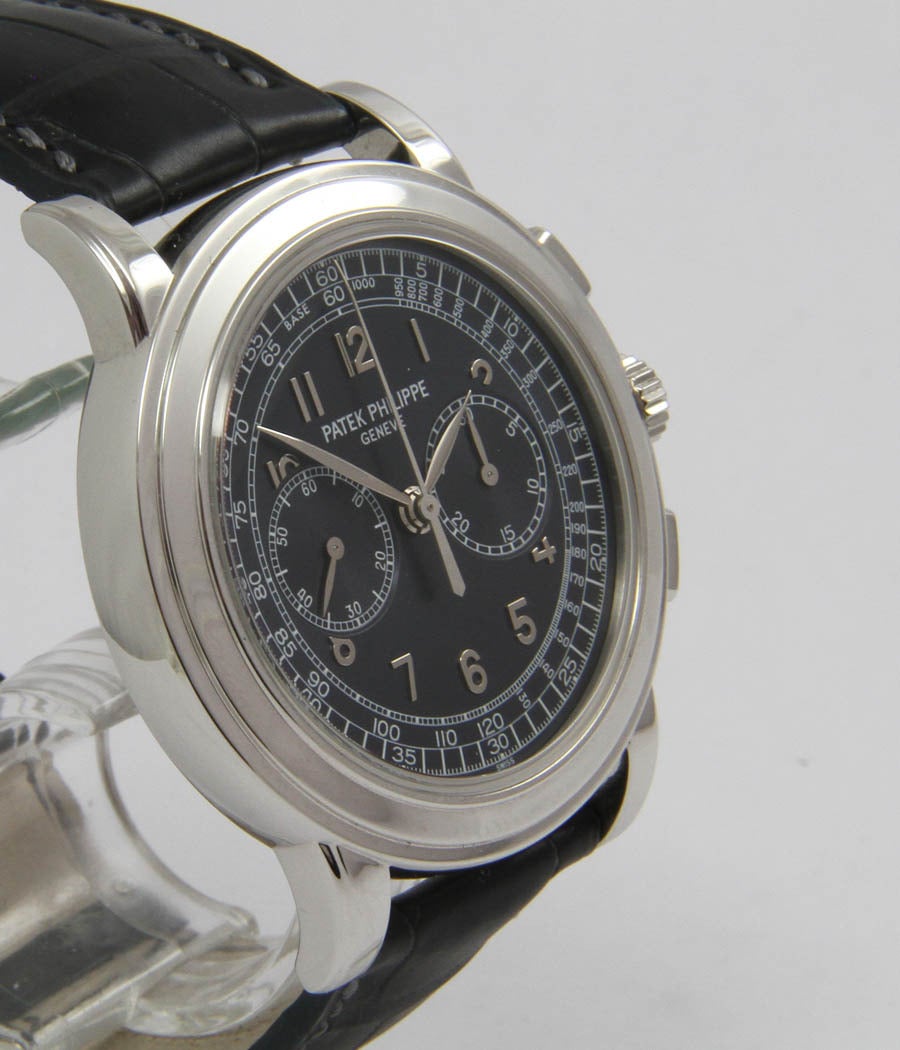 Model
Grande Taille Ref. 5070 P

Case-Screwed case, platinum, sapphire crystal, sapphire crystal case back, d=42mm

Movement-Caliber PP CH 27-70 , manual wind, seal of Geneva, chronograph

Bracelet-Kroko-leather strap, with deployant clasp,