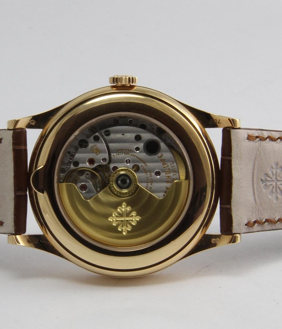 Women's or Men's Patek Philippe Rose Gold Calatrava Wristwatch Ref 5396 R For Sale