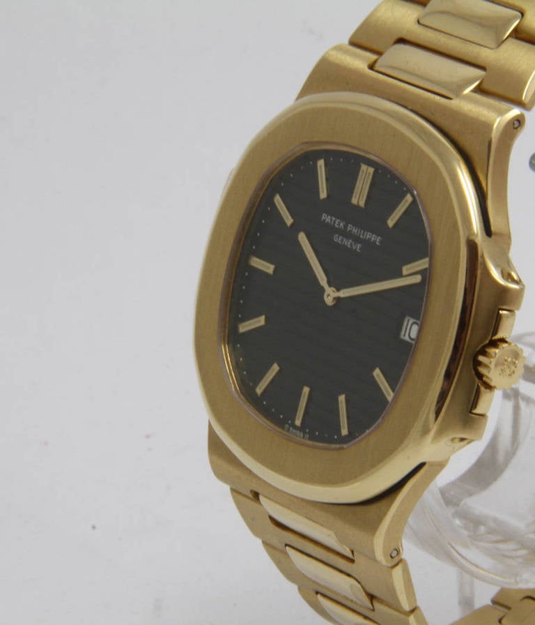 Patek Philippe Yellow Gold Jumbo Nautilus Wristwatch Ref 3700 In Excellent Condition In Munich, Bavaria