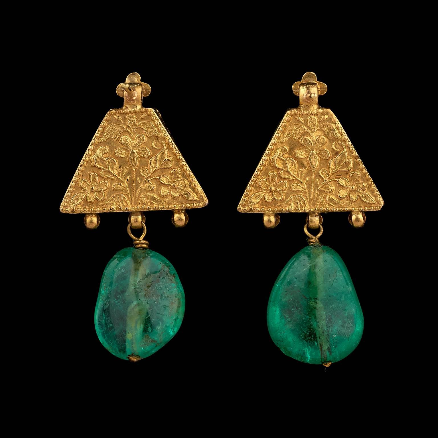 Women's Antique Emerald Diamond Gold Indian Earrings