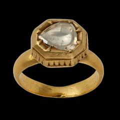 Indian Gold Ring with Diamond