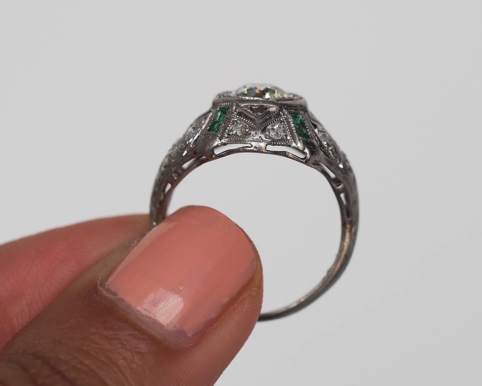 1920s Art Deco .91 Carat Old European Diamond Emerald Platinum Engagement Ring 2