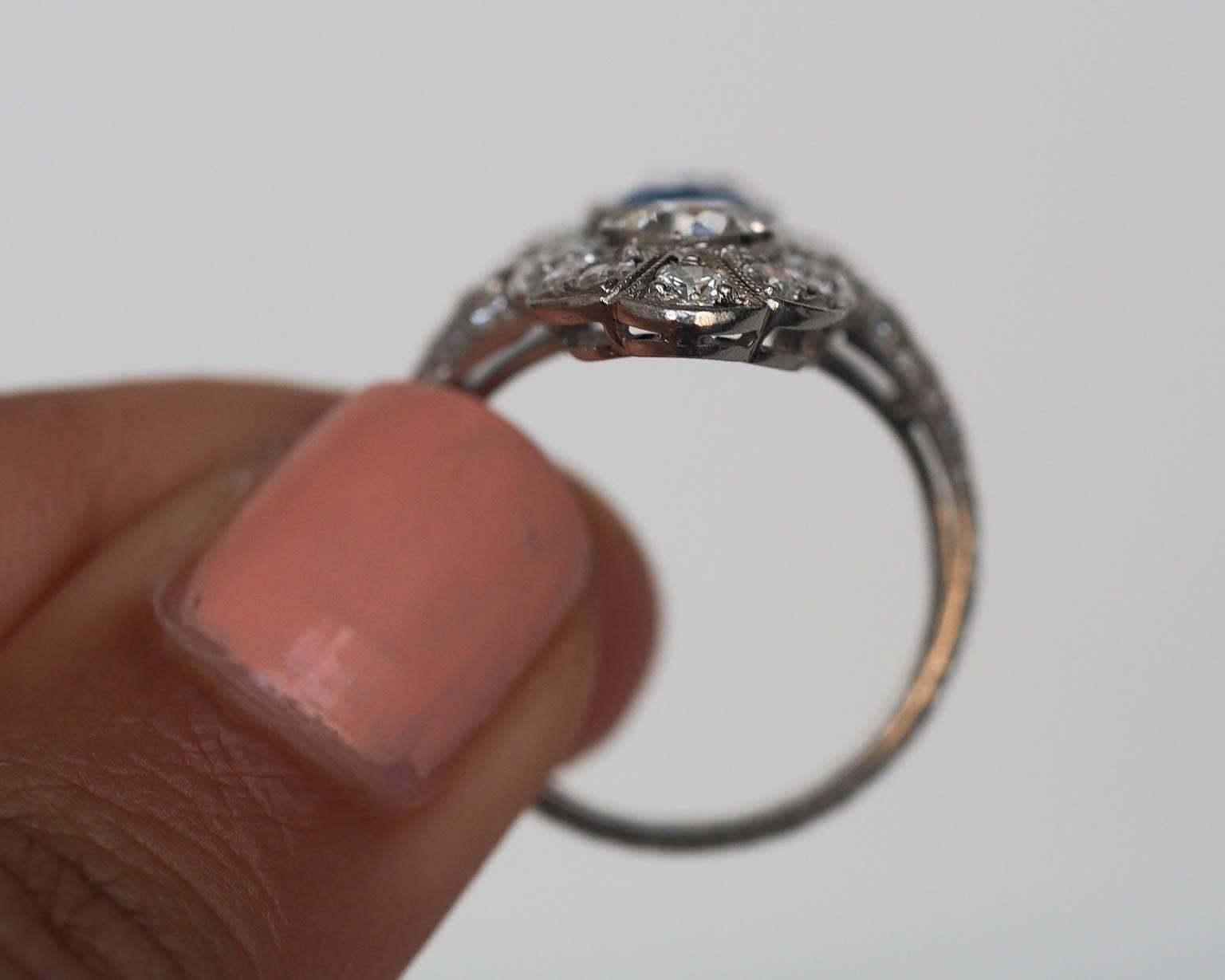 1920s Art Deco 1.39 Carat Kashmir Sapphire Diamond Platinum Engagement Ring 4
