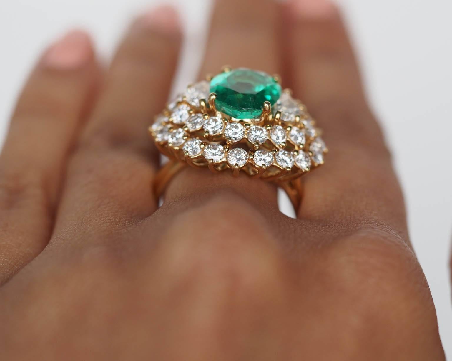 1960s AGL Certified 3.94 Carat Emerald Diamond Gold Ring  2