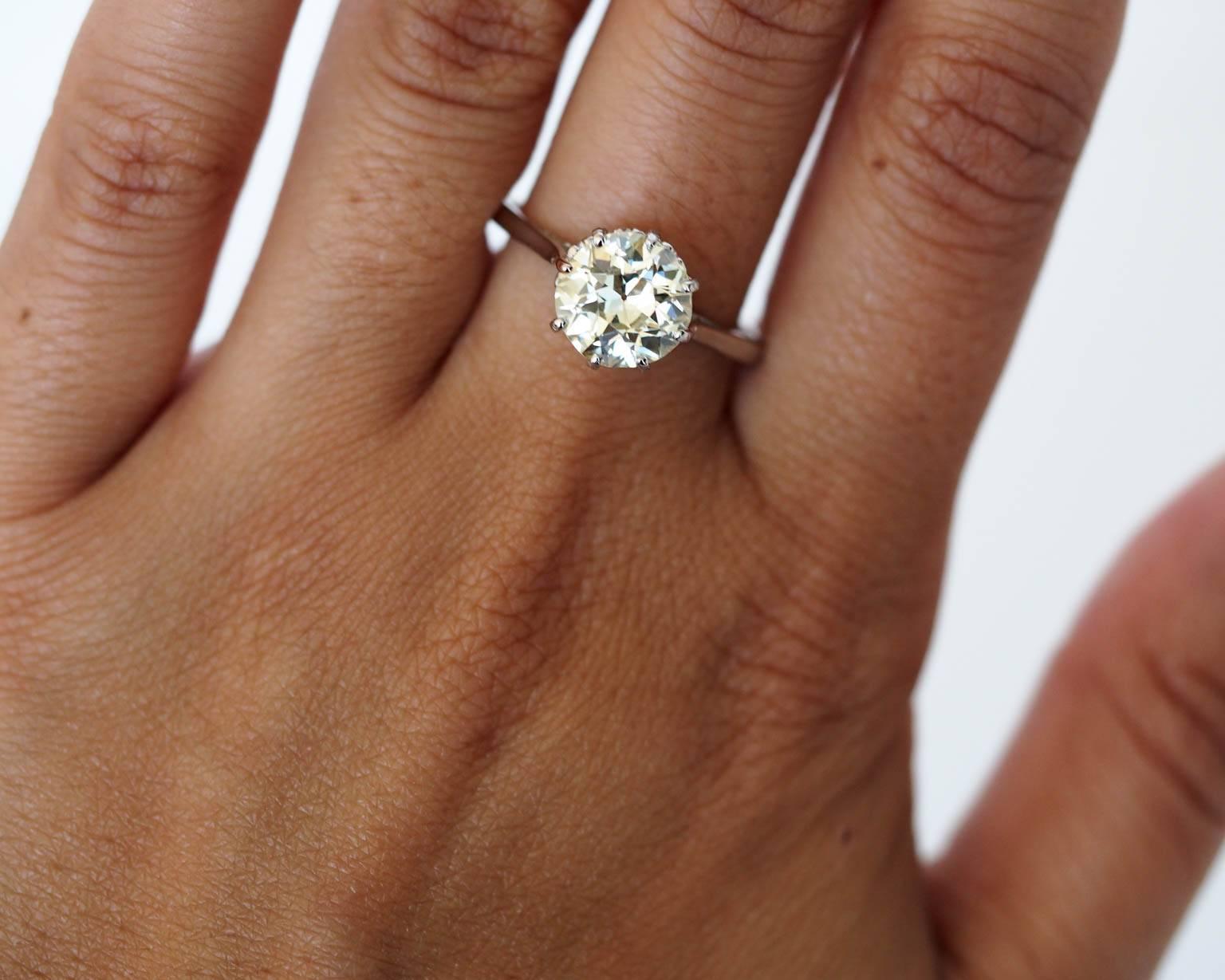 Women's 1920s 1.99 Carat GIA Cert Old European Cut Diamond Engagement Ring
