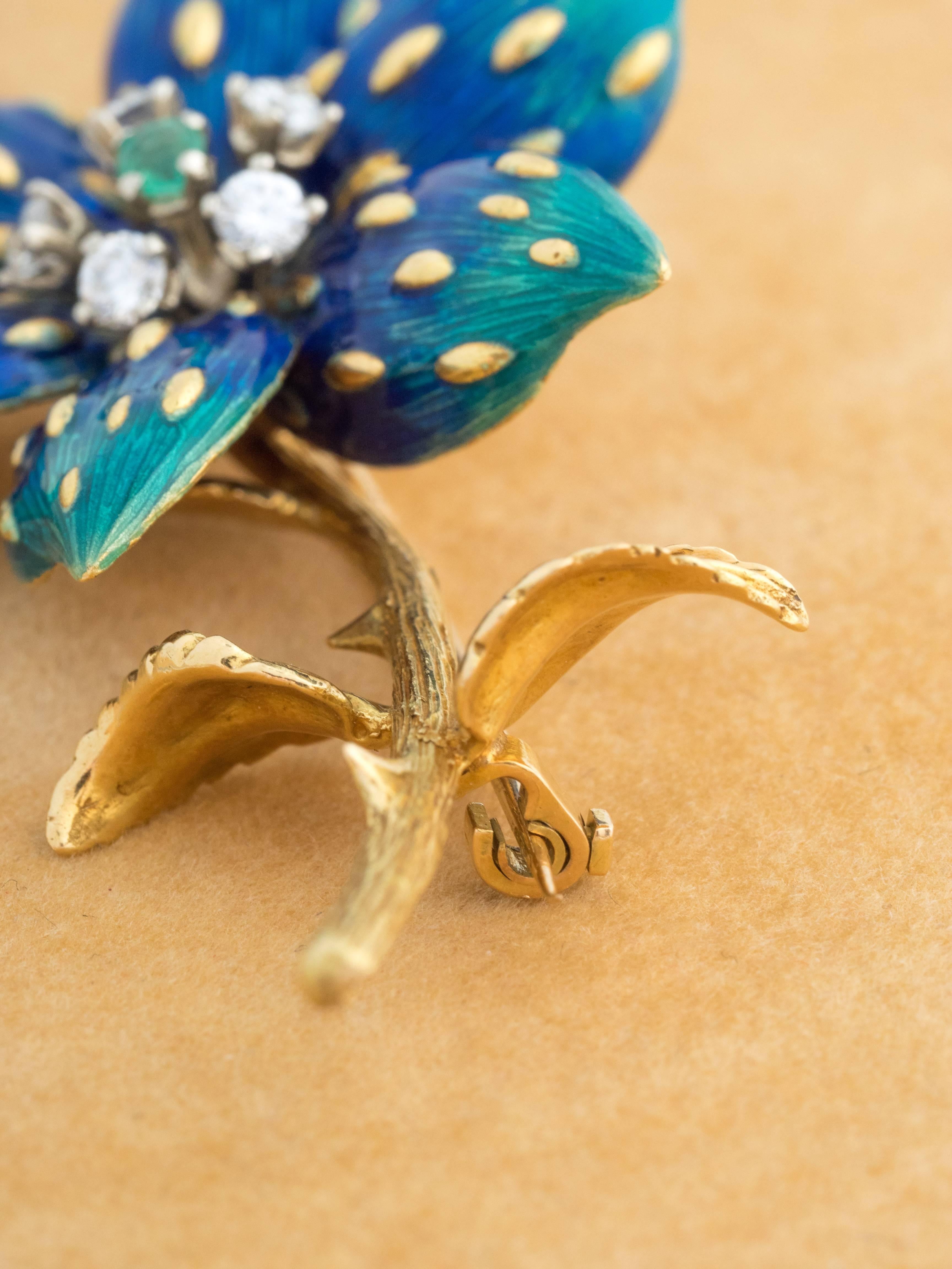 1960s Enamel Emerald Diamond Gold Floral Pin Brooch 3