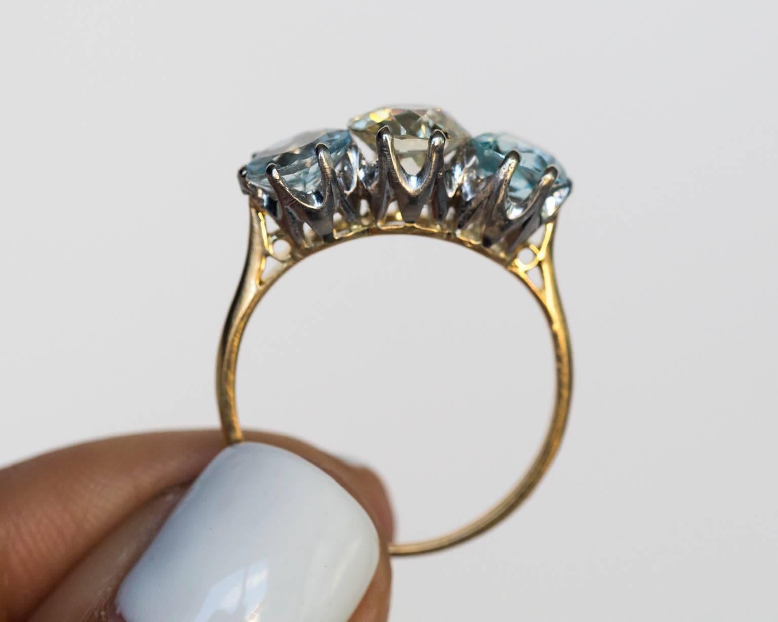 1910 Edwardian Gold Engagement Ring with 1.05 Carat Diamond and Aquamarines 1