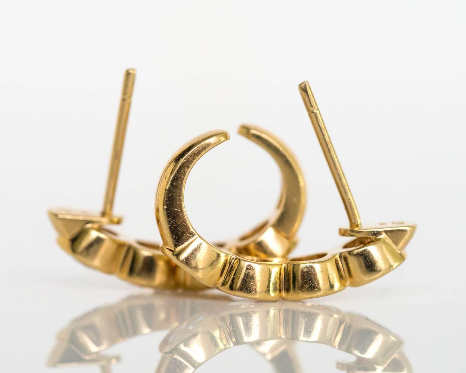 2000s Yellow Gold Round Brilliant Cut Diamond Earrings  3