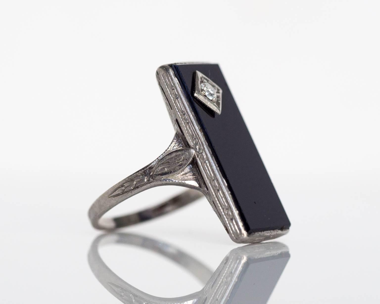 1920s Art Deco Platinum Black Onyx and Old European Cut Diamond Ring In Excellent Condition In Atlanta, GA