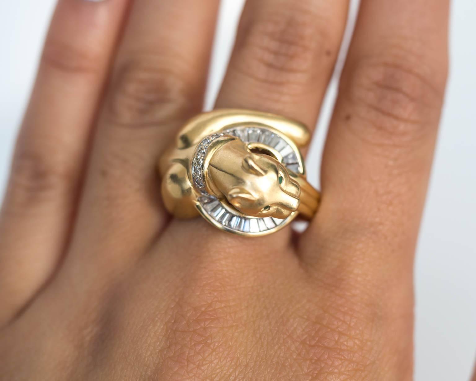 2000er Jahre Gelbgold Ring mit Diamant und Smaragd im Angebot 2