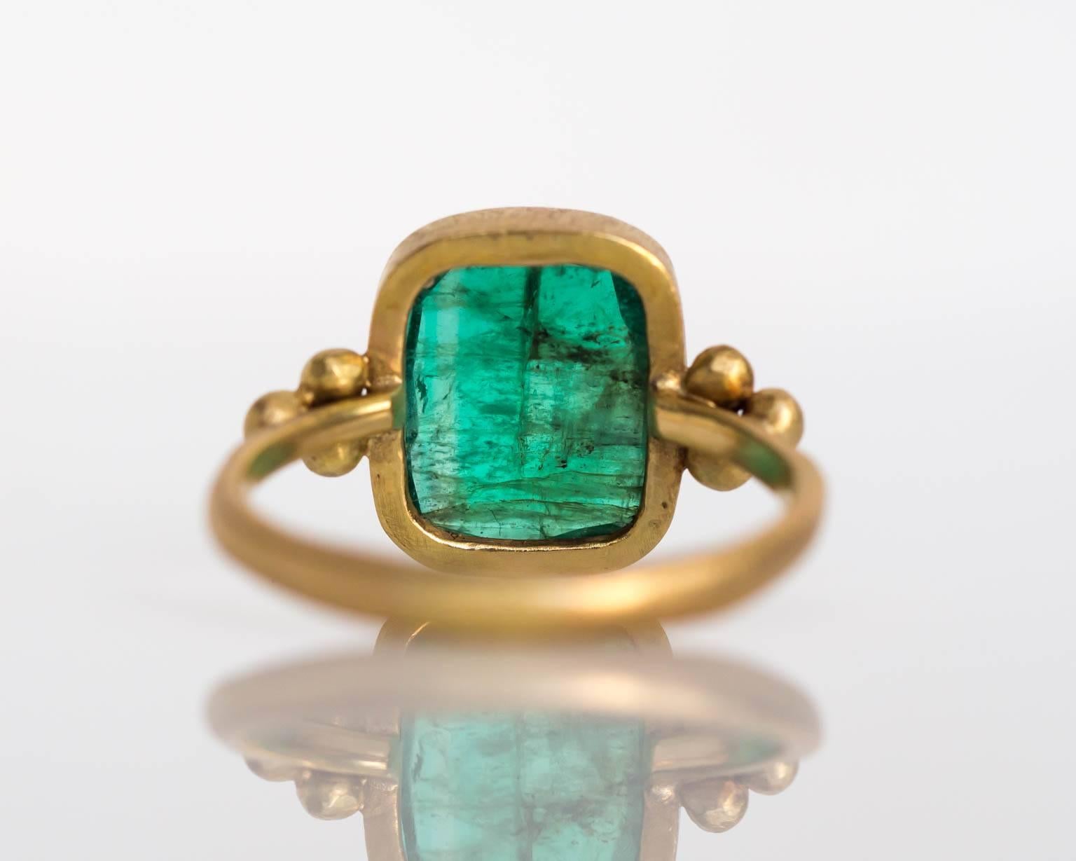 2000s Yellow Gold Emerald and Diamond Hammered Finish Ring In Excellent Condition In Hicksville, NY
