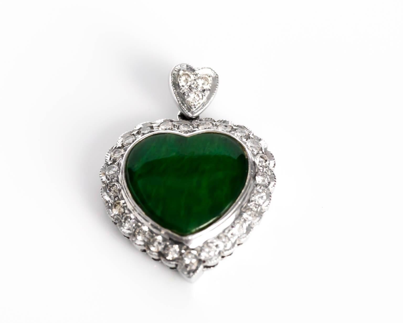 2000s White Gold GIA Certified Heart Jade and Diamond Pendant For Sale 1