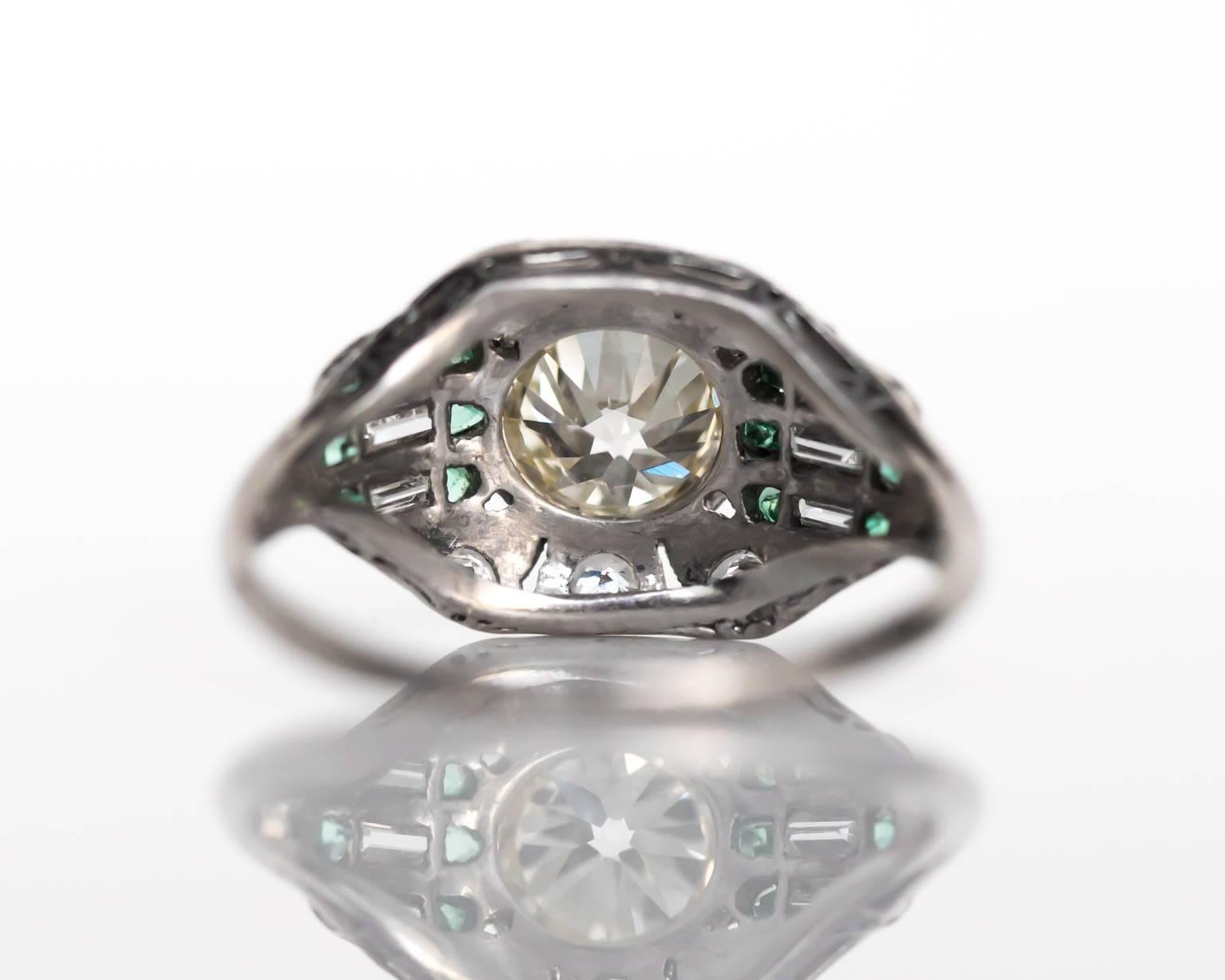 Bague de fiançailles Art déco des années 1920 en platine avec émeraude et diamants Pour femmes en vente