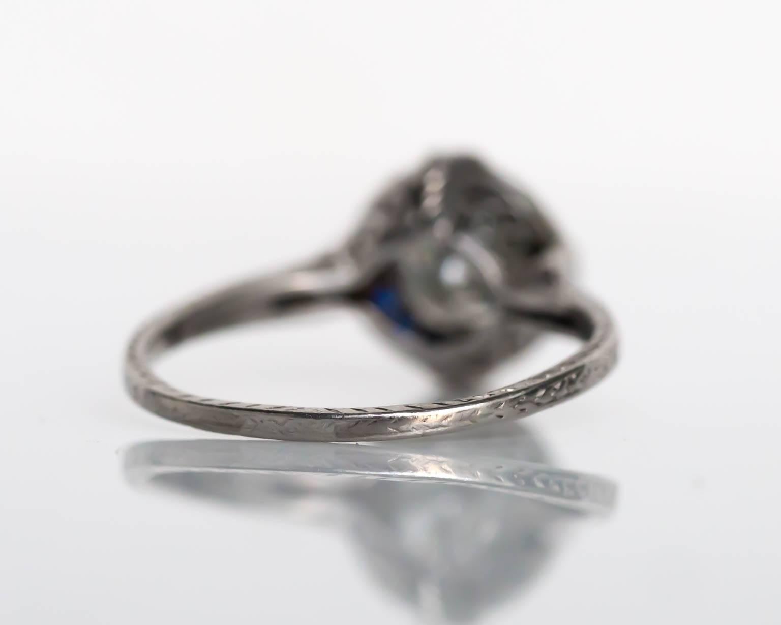 1920s Art Deco GIA Certified 1.05 Carat Diamond Platinum Engagement Ring 1