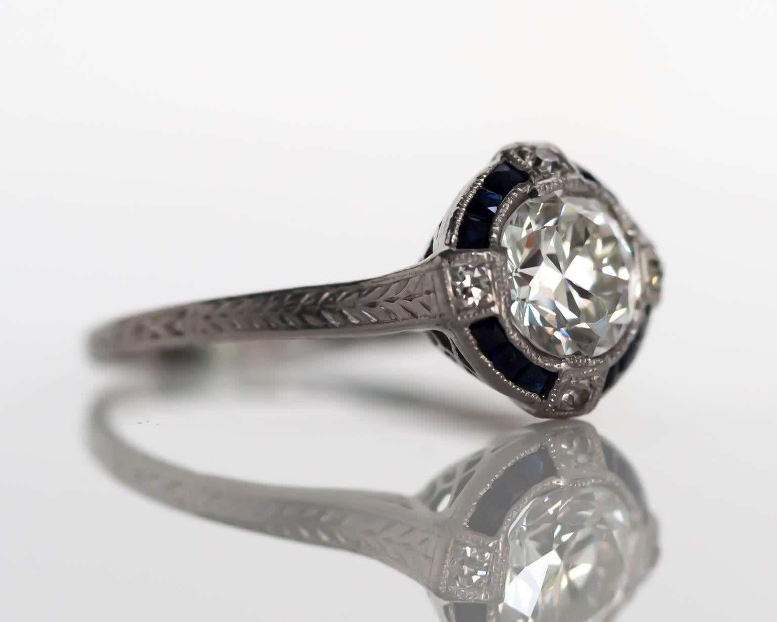 1920s Art Deco GIA Certified 1.05 Carat Diamond Platinum Engagement Ring In Excellent Condition In Atlanta, GA