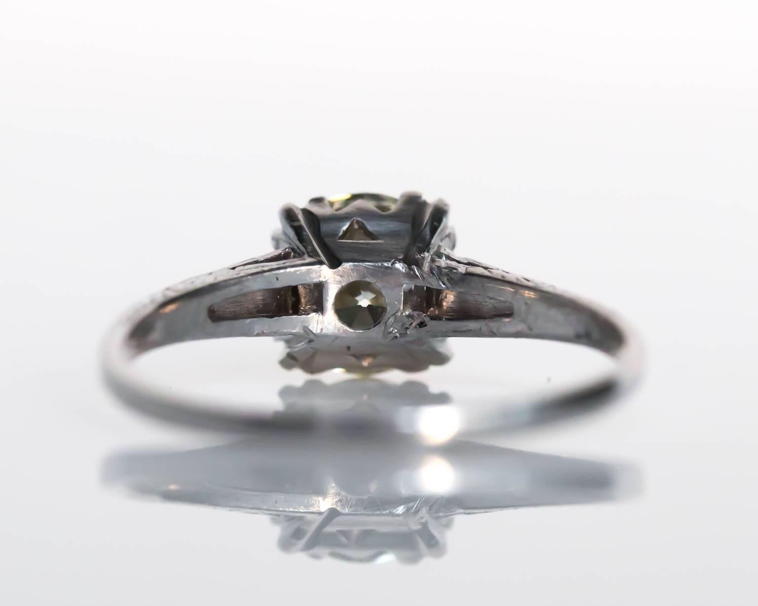 Women's 1920s Art Deco GIA Certified 1.31 Carat Diamond Platinum Engagement Ring For Sale