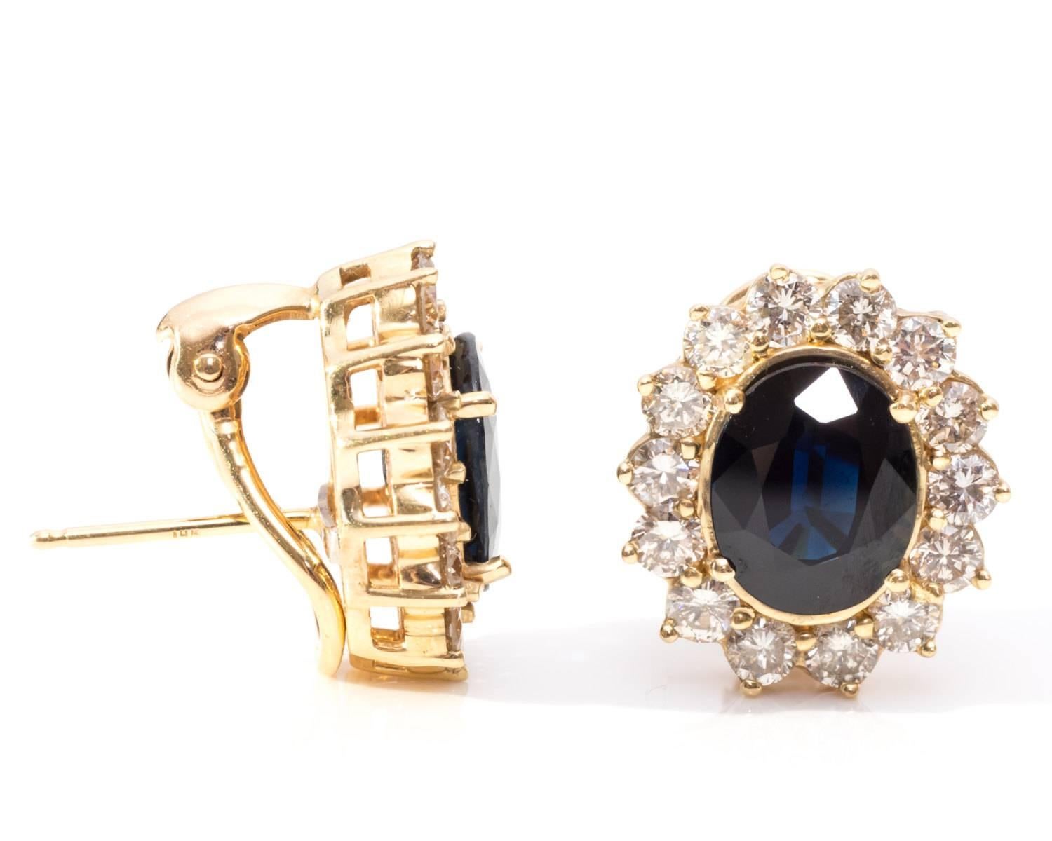 Women's 1970s Sapphire Diamond Gold Halo Earrings