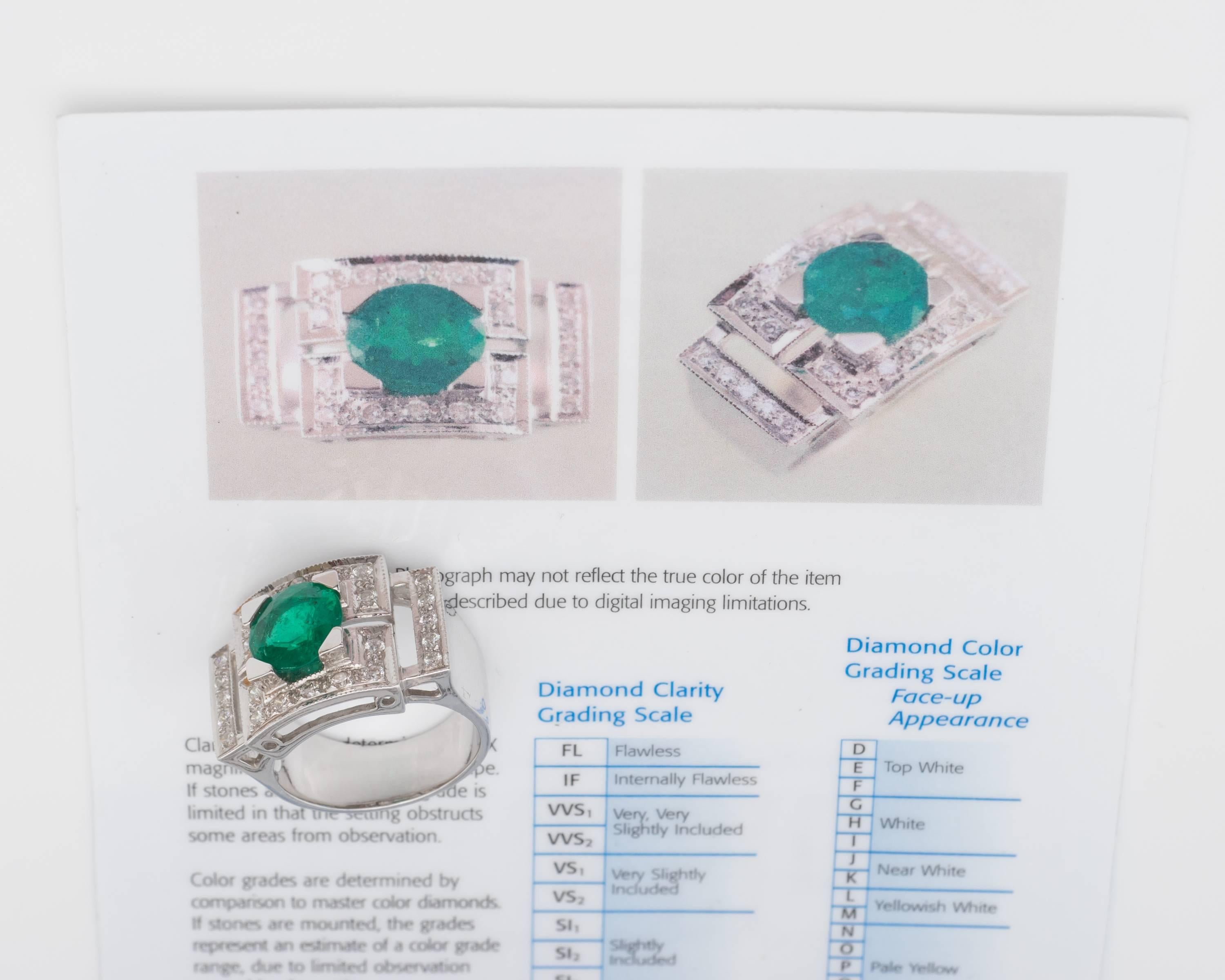 Colombian Emerald Diamond Gold Ring In Excellent Condition In Atlanta, GA