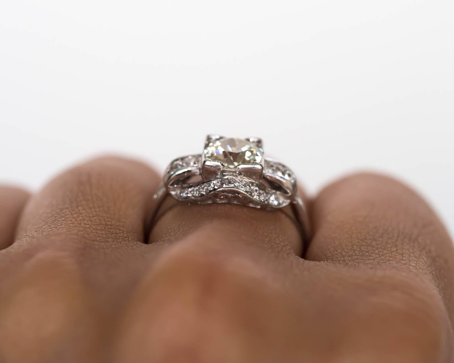 1920s Art Deco Platinum GIA Certified 1.04 Carat Diamond Engagement Ring For Sale 4