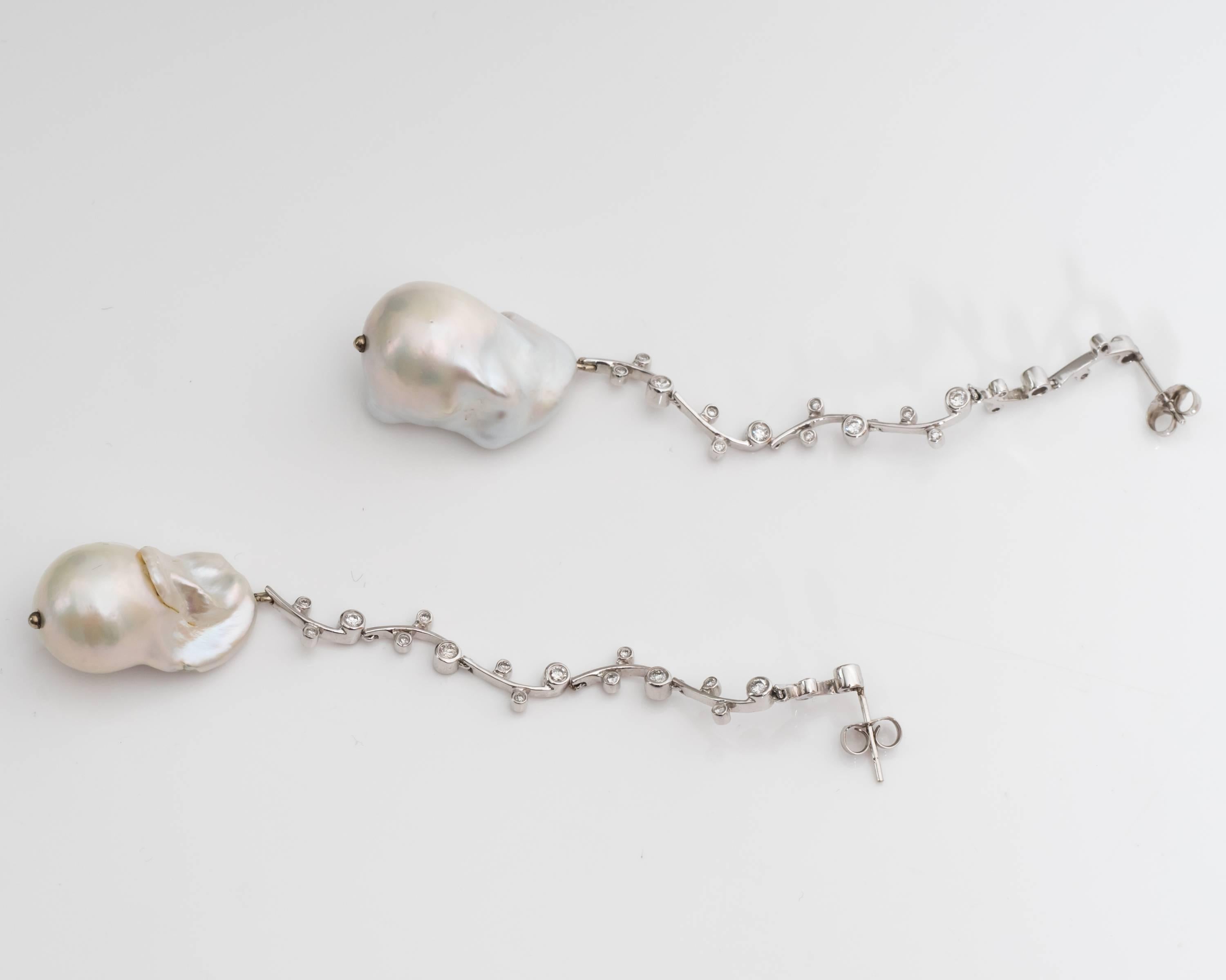 Women's Pearl and Diamond Dangling Drop Earrings For Sale