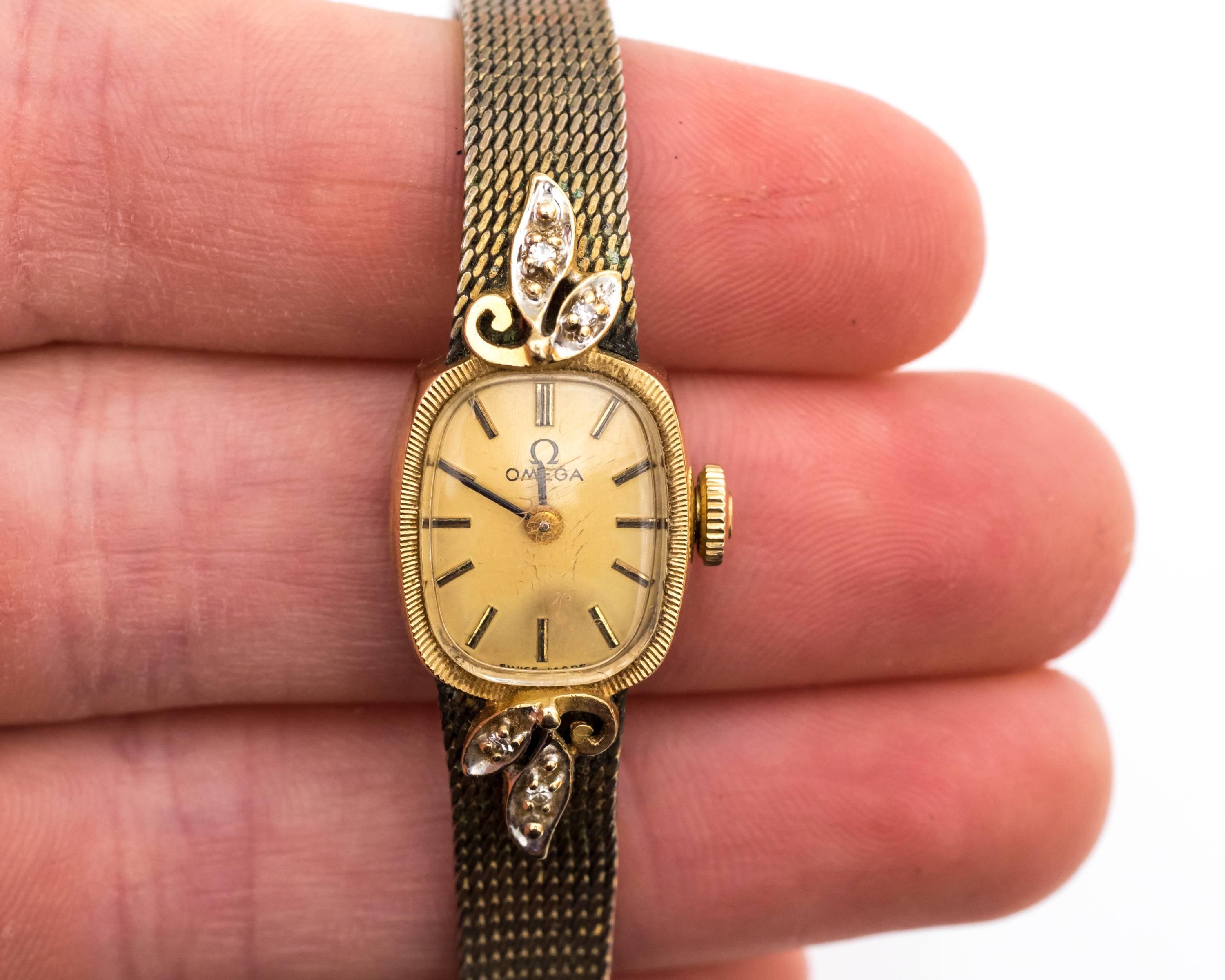Omega Ladies Yellow Gold Diamonds Wristwatch circa 1970s  In Good Condition In Atlanta, GA