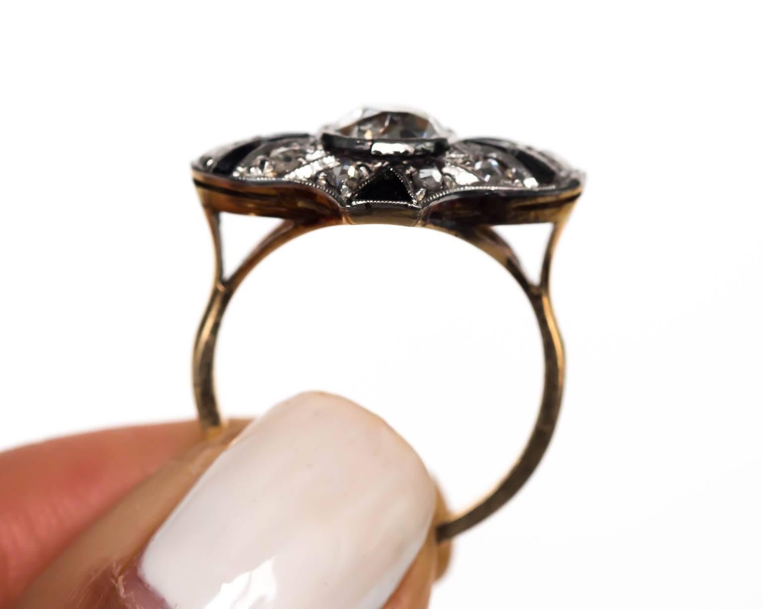 1905 Edwardian Platinum and Yellow Gold 1.05 Carat Diamond Engagement Ring 2
