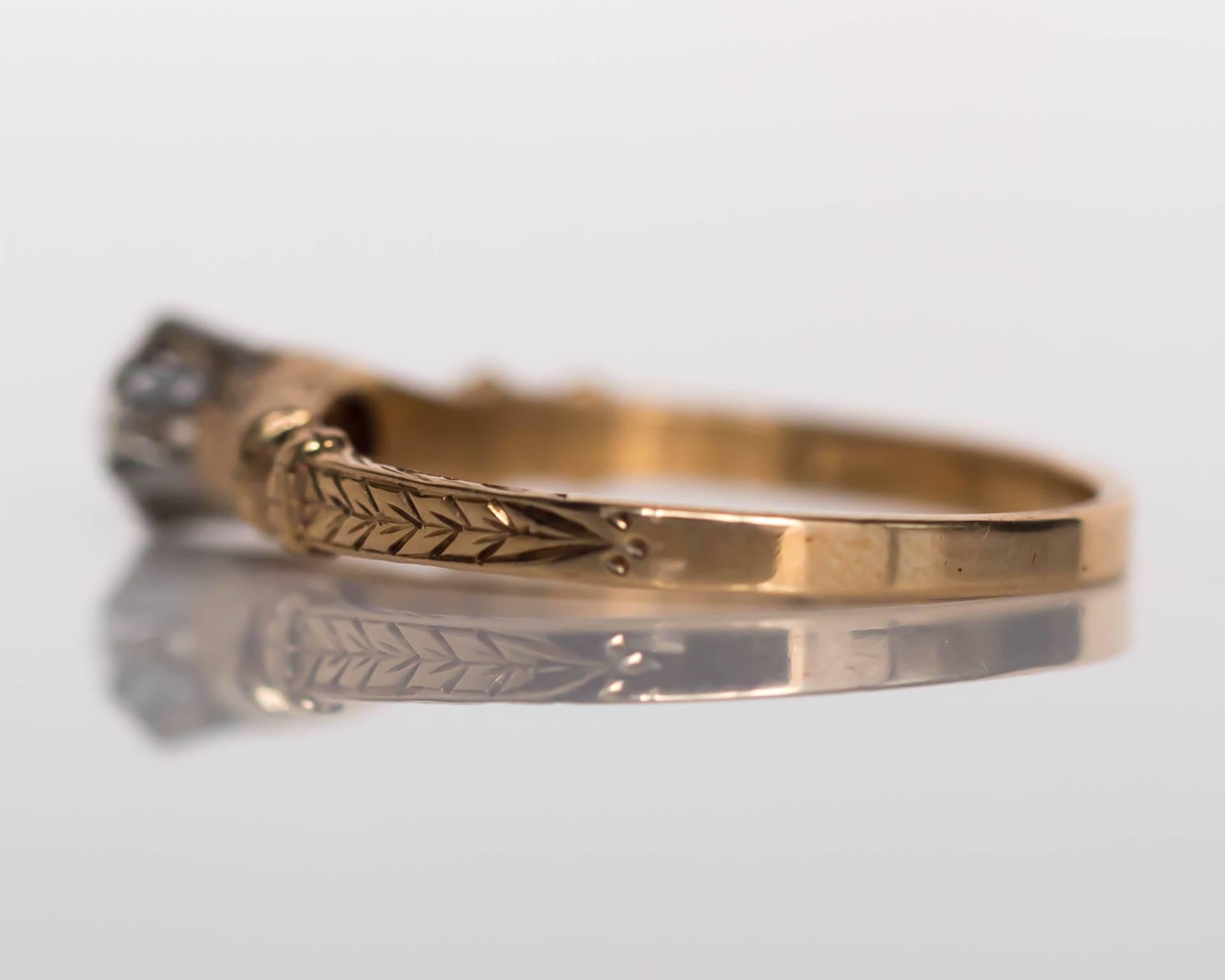 1940er Jahre Verlobungsring mit GIA-zertifiziertem 0,37 Karat Diamant in Gelb- und Weißgold im Angebot 1