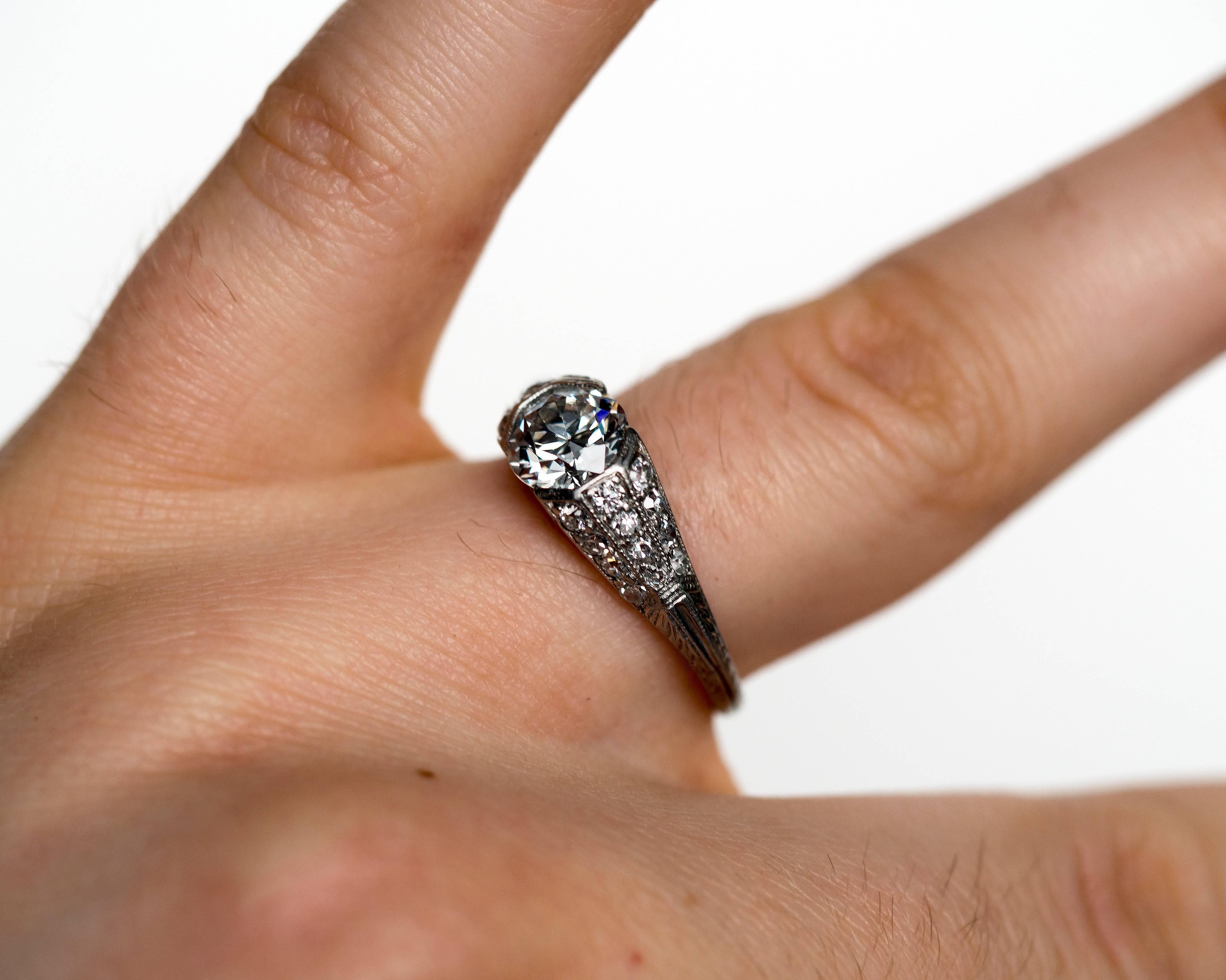 Women's 1920s Art Deco 1.18 Carat Diamond Platinum Engagement Ring For Sale