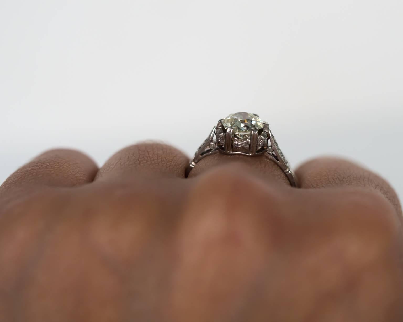 1920s Art Deco GIA Certified 1.15 Carat Diamond Platinum Engagement Ring For Sale 2