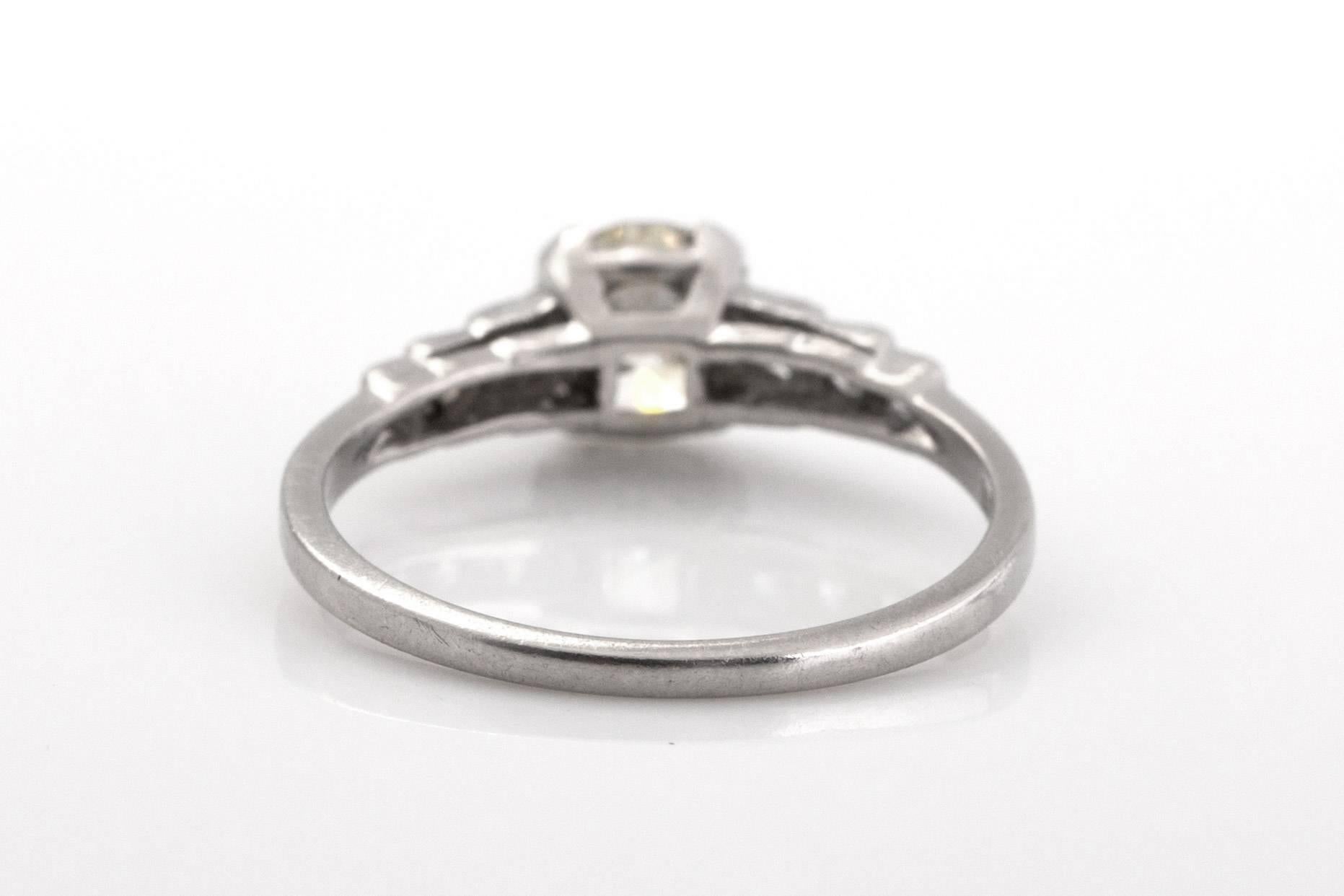 Bague de fiançailles Art déco en platine avec diamants de 0,87 carat certifiés GIA, 1910 en vente 1