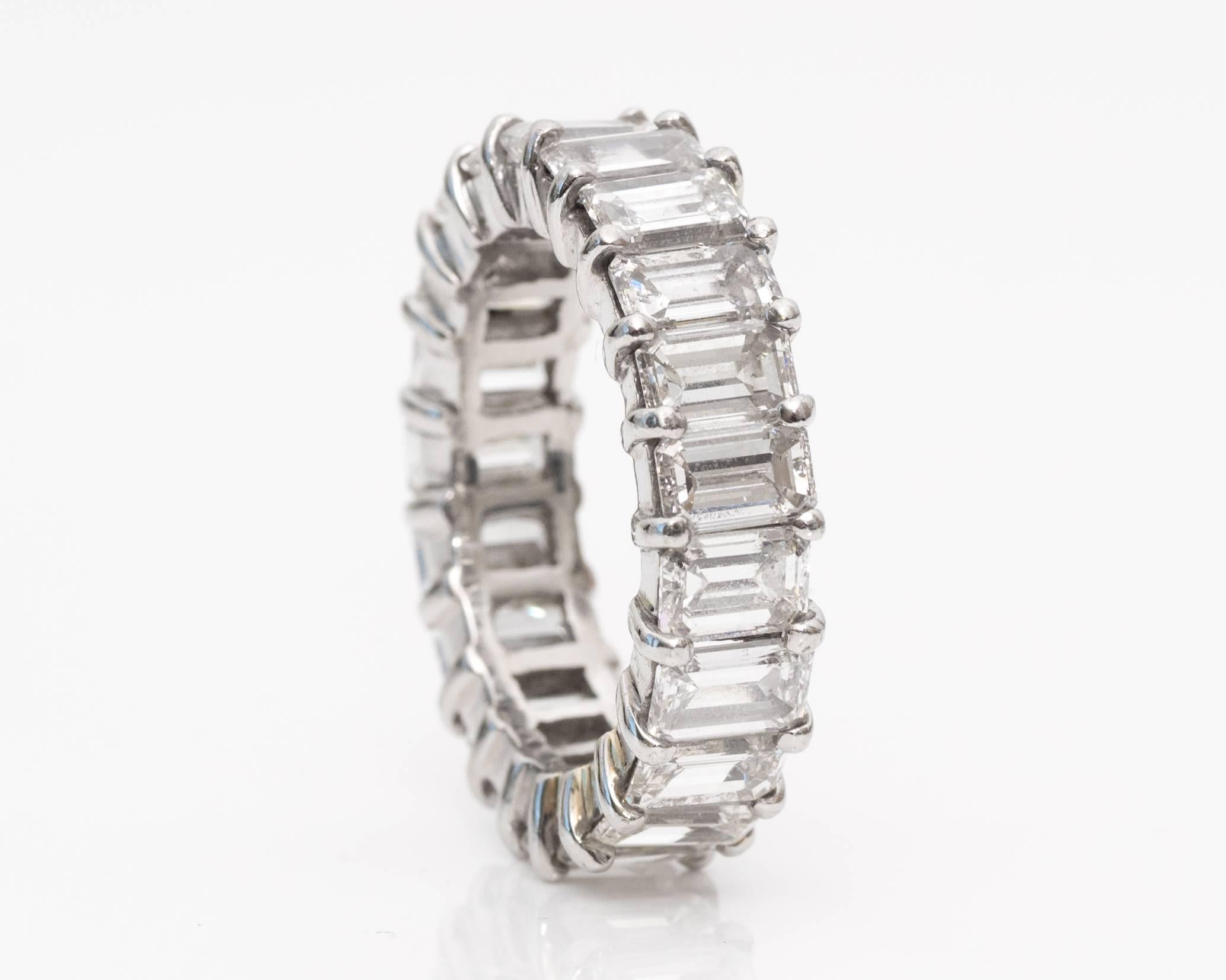 10 ct emerald cut eternity band