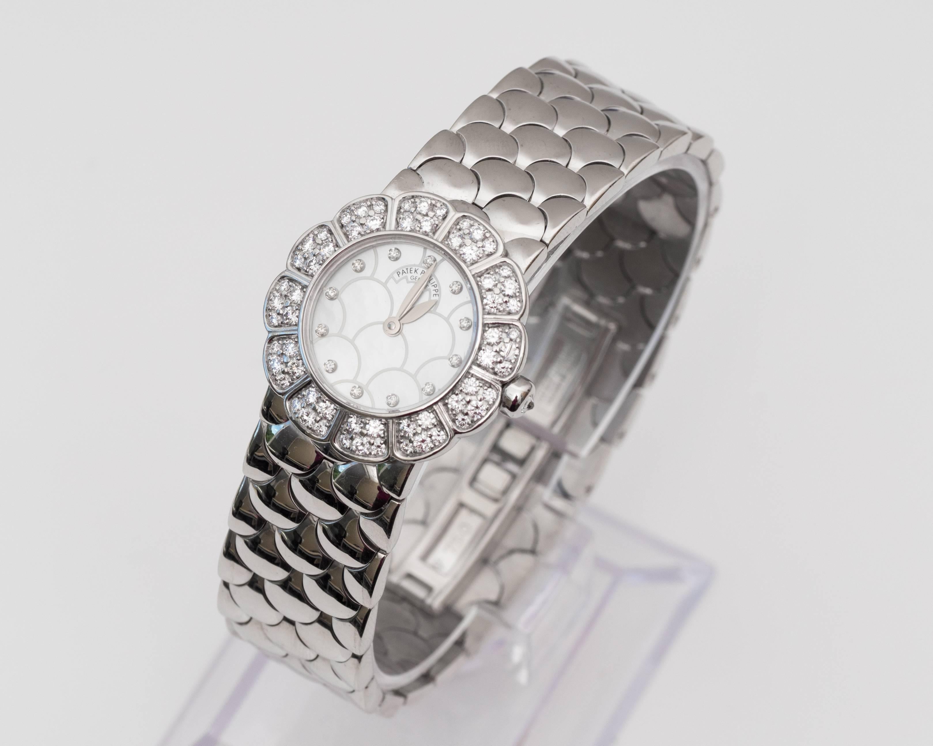 Patek Philippe Ladies White Gold Diamond Quartz Wristwatch   2