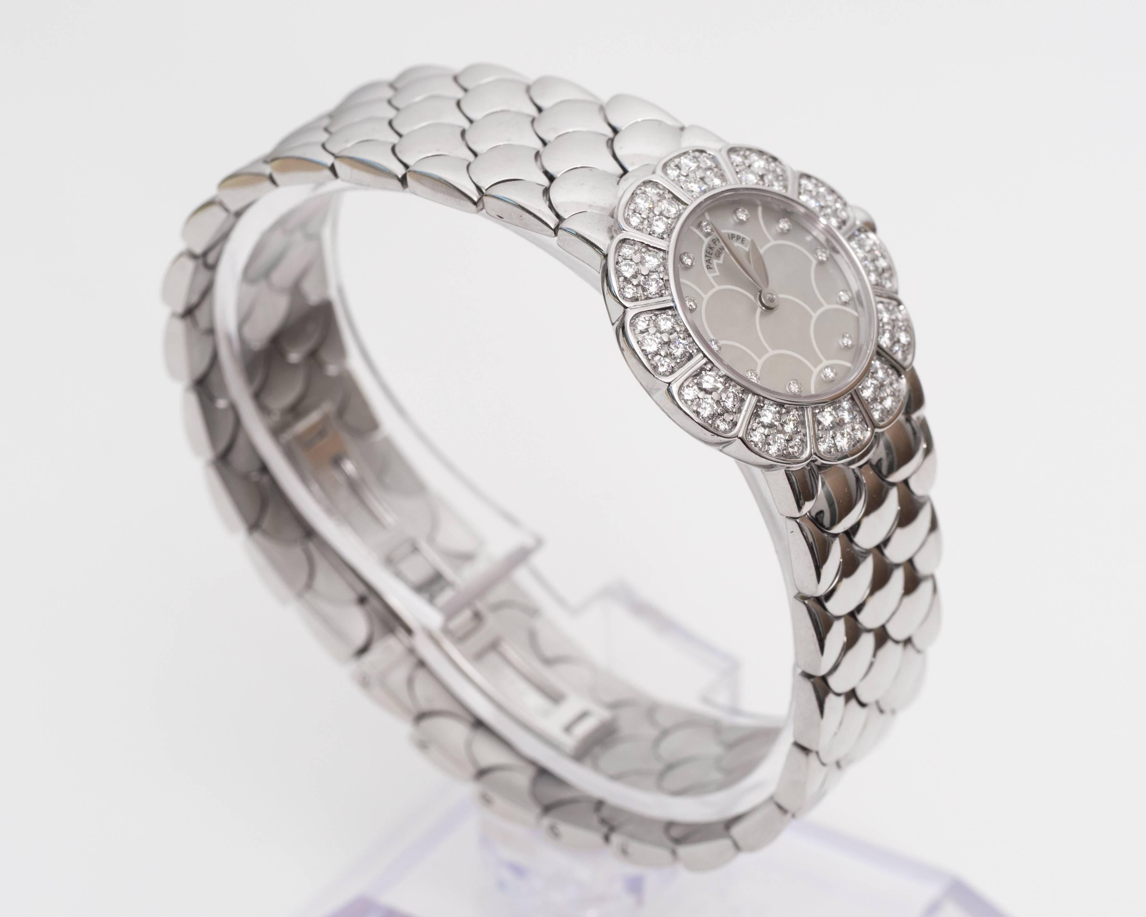 Patek Philippe Ladies White Gold Diamond Quartz Wristwatch   3