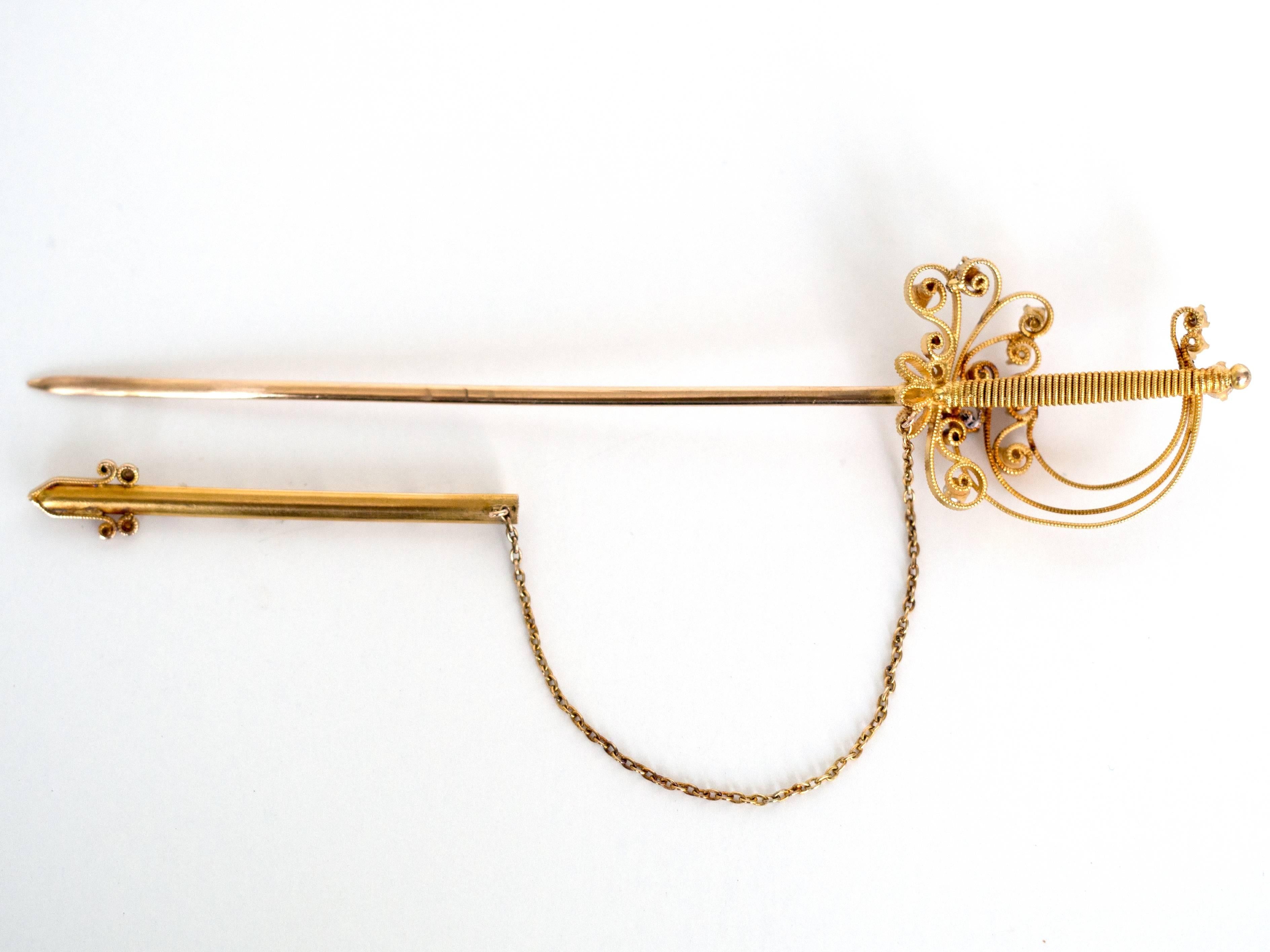 1870s Victorian .50 Carat Diamond Yellow Gold Sword Pin In Excellent Condition In Atlanta, GA