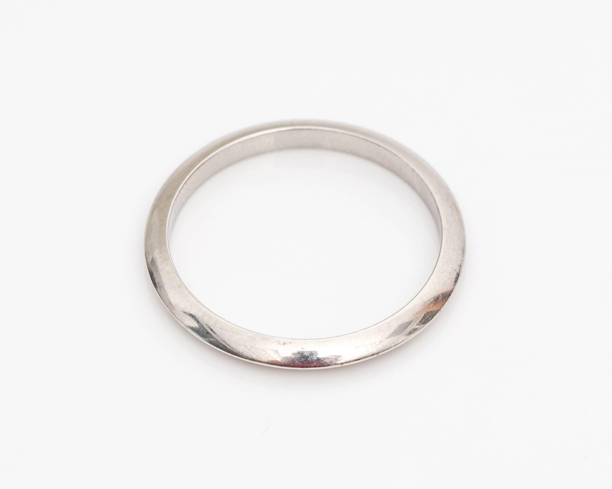 The perfect band for a bit of dramatic flair. The knife edge style adds a bold look alongside your engagement ring. 
Two Wedding Bands Available for Purchase - Buy One or Buy Both to match with your loved one! 
Modern Chic Look with 1950s flair.