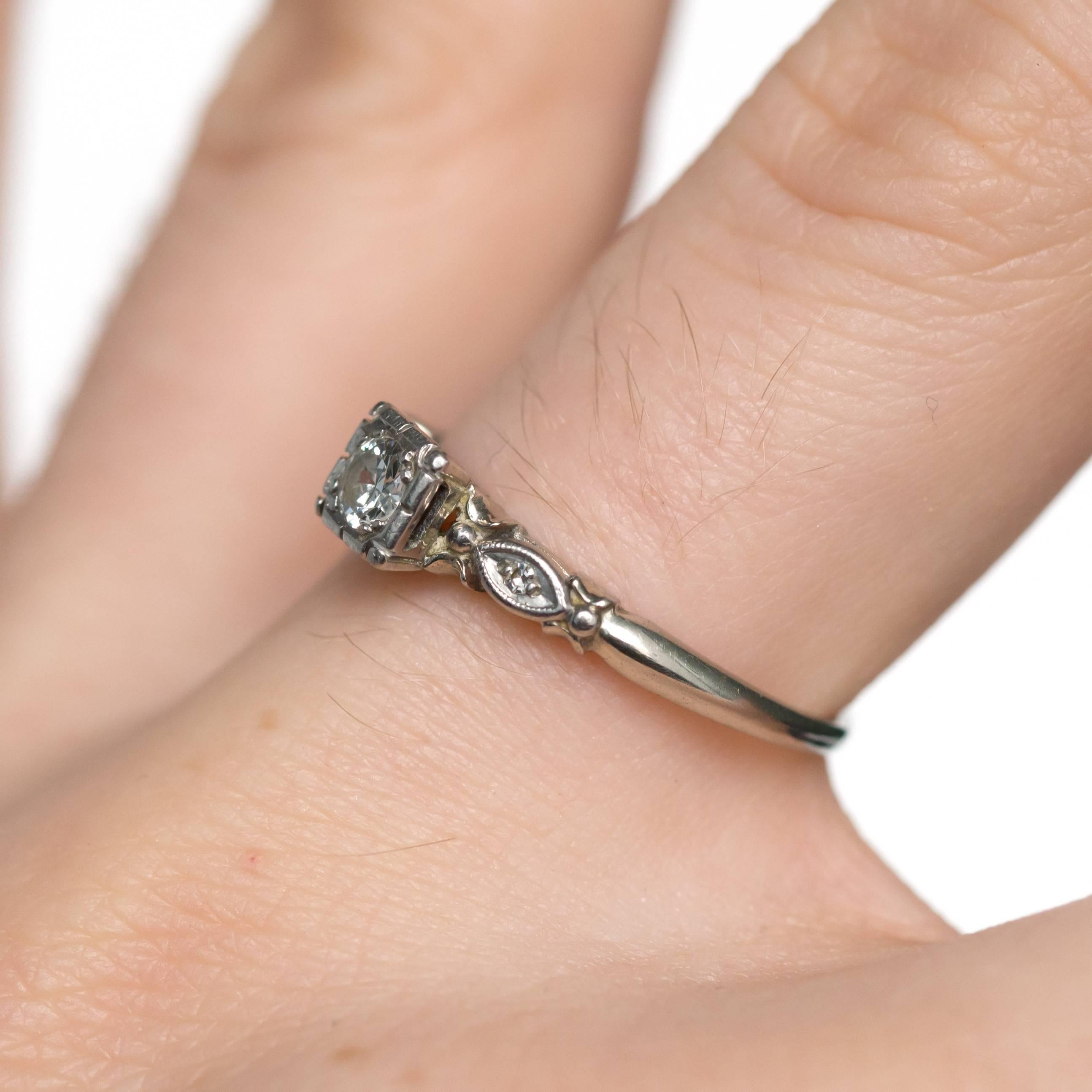Women's 1940s Art Deco .20 Carat Diamond White Gold Engagement Ring For Sale