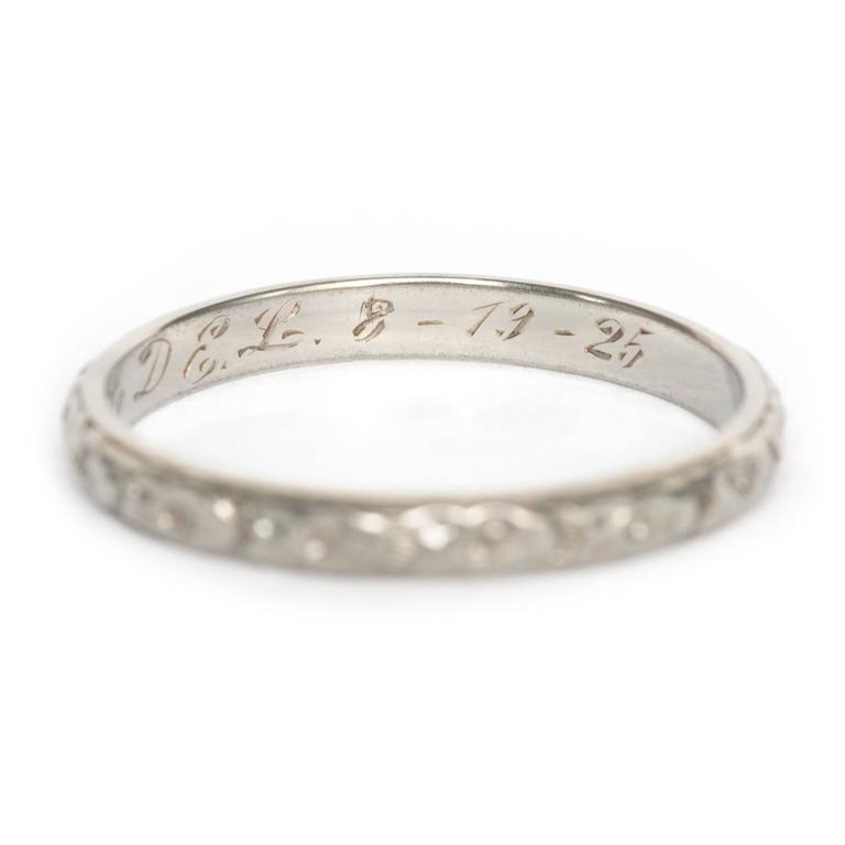 1920s Art Deco Engraved White Gold Wedding Band Ring For