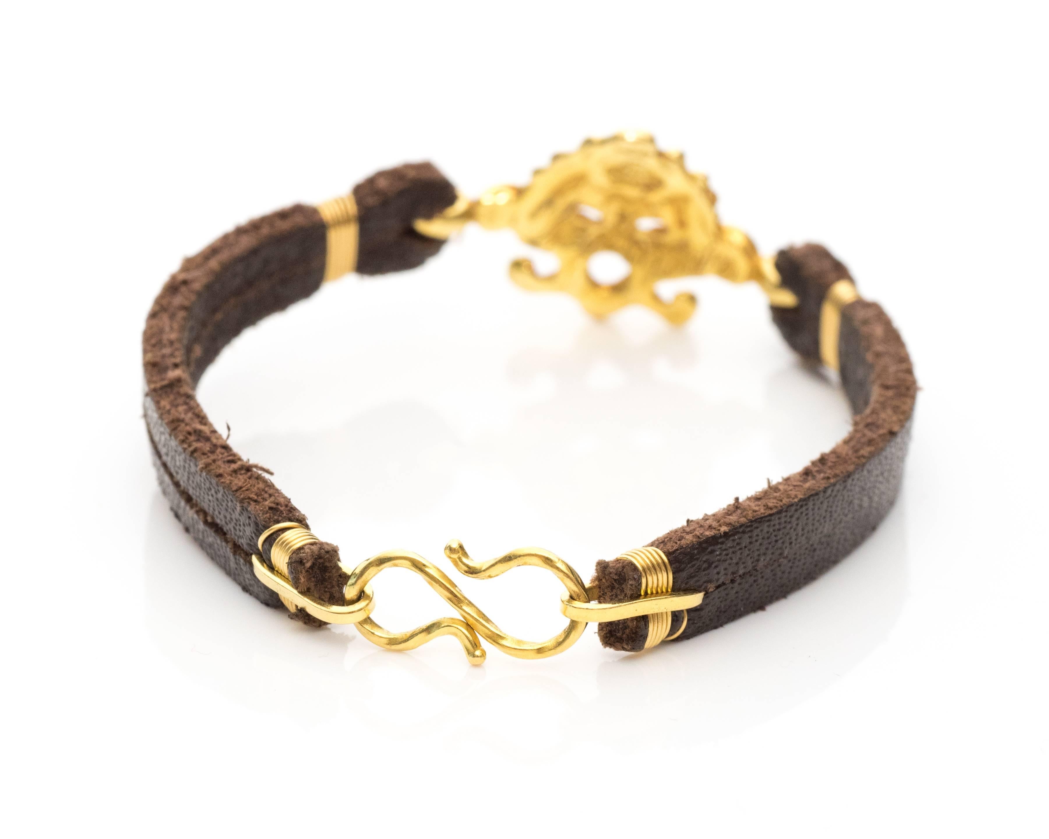 Women's 1980s 22 Karat Yellow Gold and Leather Handmade Bracelet