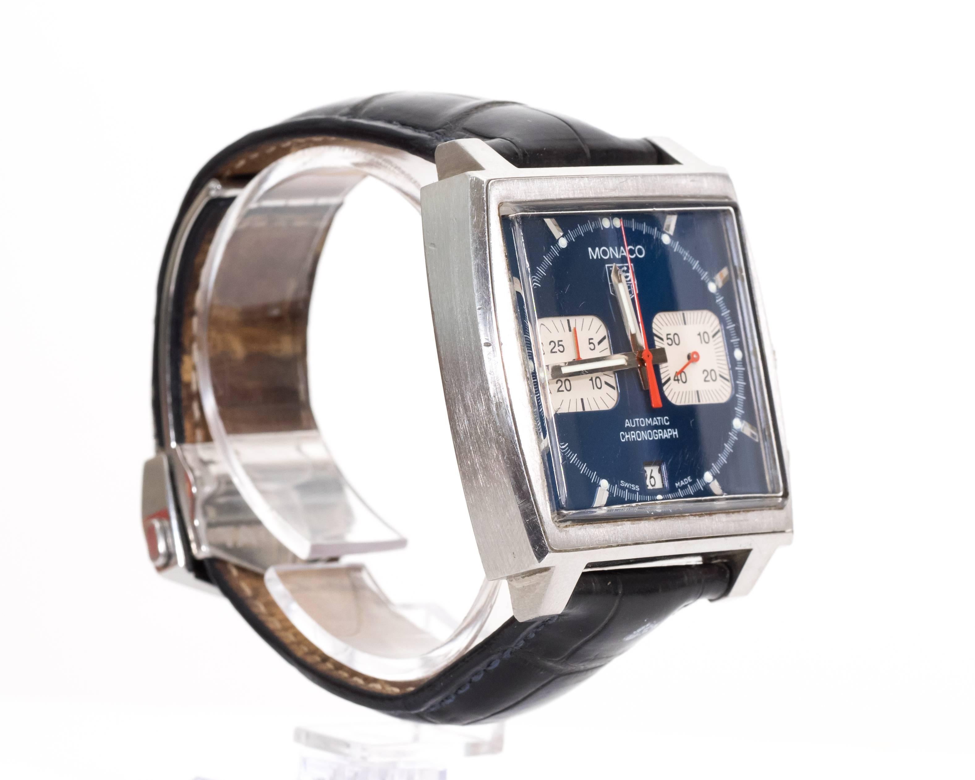 Immortalized by the "King of Cool" Steve McQueen in the 1970 thrilling motorsports film "Le Mans",  the blue-faced, square-dial Heuer Monaco watch became a symbol of the "don't crack under pressure" attitude. This
