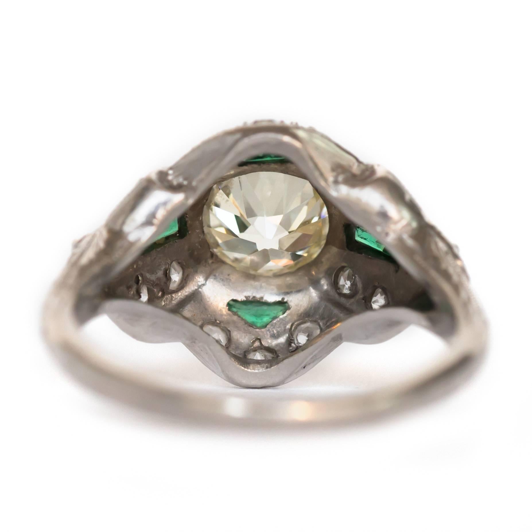 Art Deco 1.01 Carat Diamond and Emerald Platinum Engagement Ring For Sale