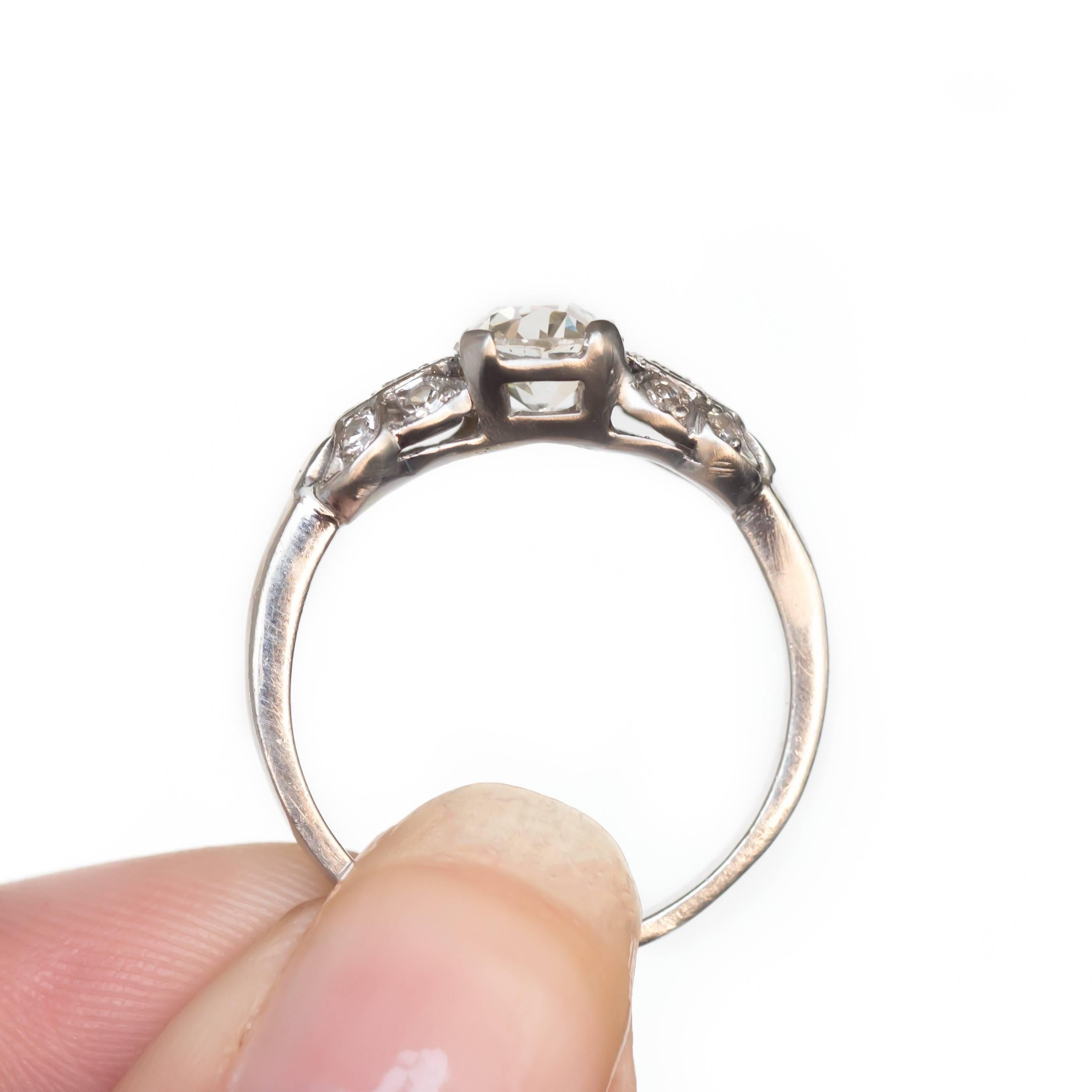 Women's GIA Certified 0.90 Carat Diamond Platinum Engagement Ring